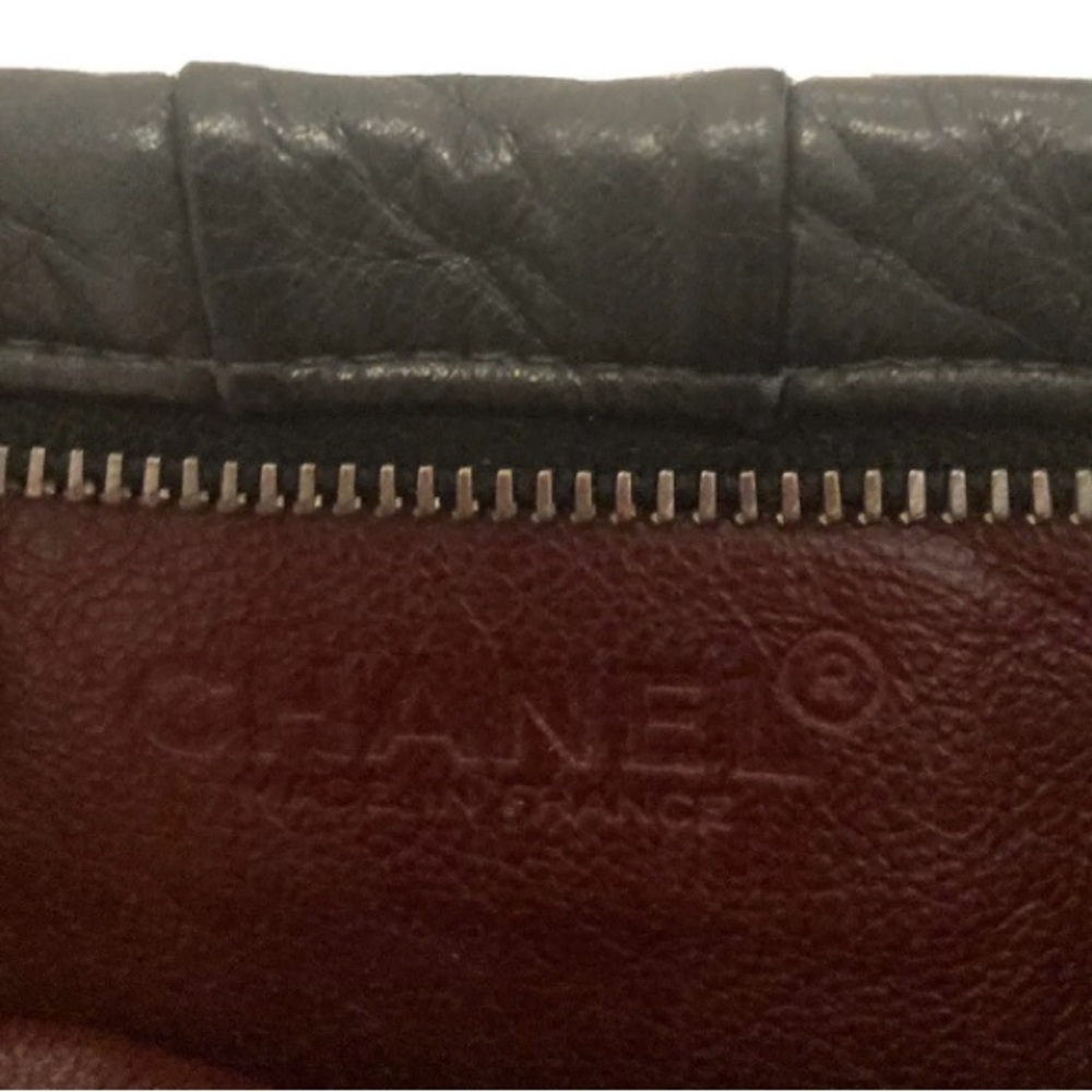 Celebrity Stylist Archive | Vintage Chanel Classic Black Lambskin Clutch 2002 - Picture 7 of 9
